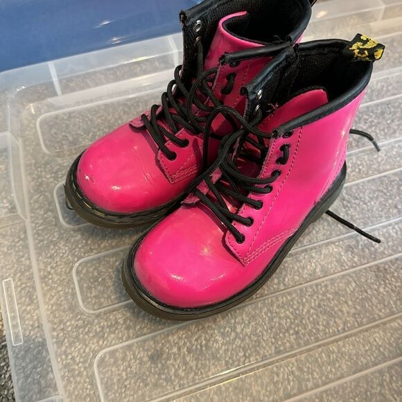 1460 Patent Leather Lace Up Boots - Picture 5 of 7